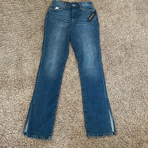 NWT Blank NYC The Cooper Straight Leg Jeans with Side Slit Size 26 - Picture 3 of 13